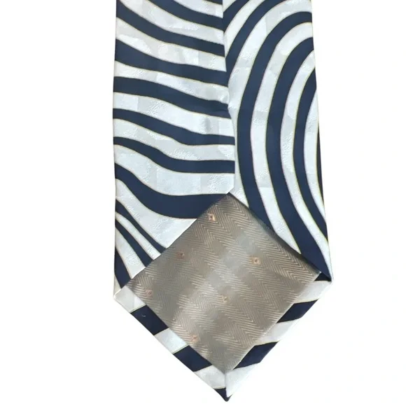 Optical Illusion Black and White Men's Tie - Picture 4 of 5